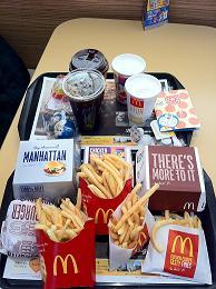 マクド 大久保店 1.jpg
