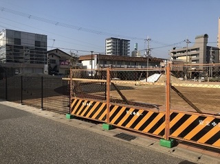 大久保町駅前2丁目公園 (1).jpg