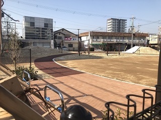 大久保町駅前2丁目公園 (3).jpg