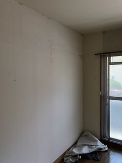汚部屋 (1).jpg