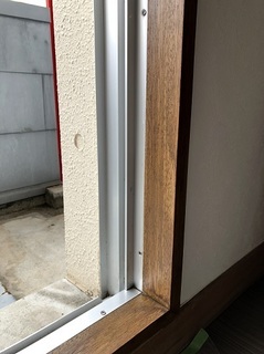 窓枠 (3).jpg