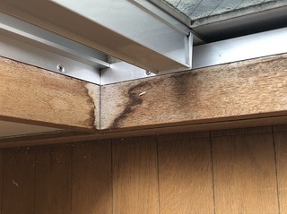 窓枠 before (1).jpg